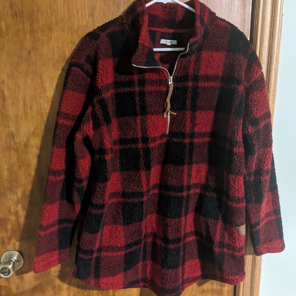 Sherpa quarter zip
